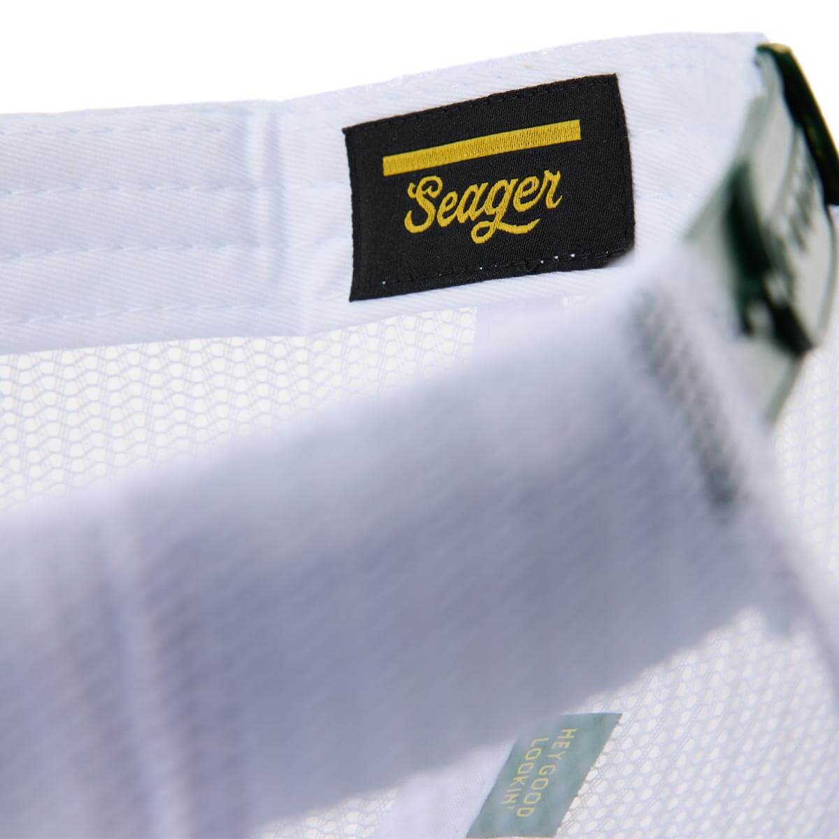 Buster Mesh Snapback White