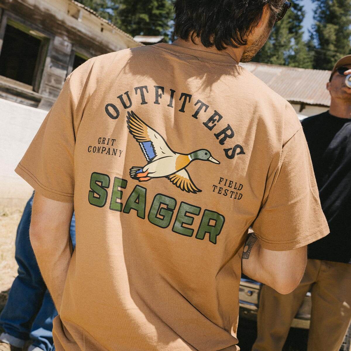 Outfitters Tee Brown Sugar