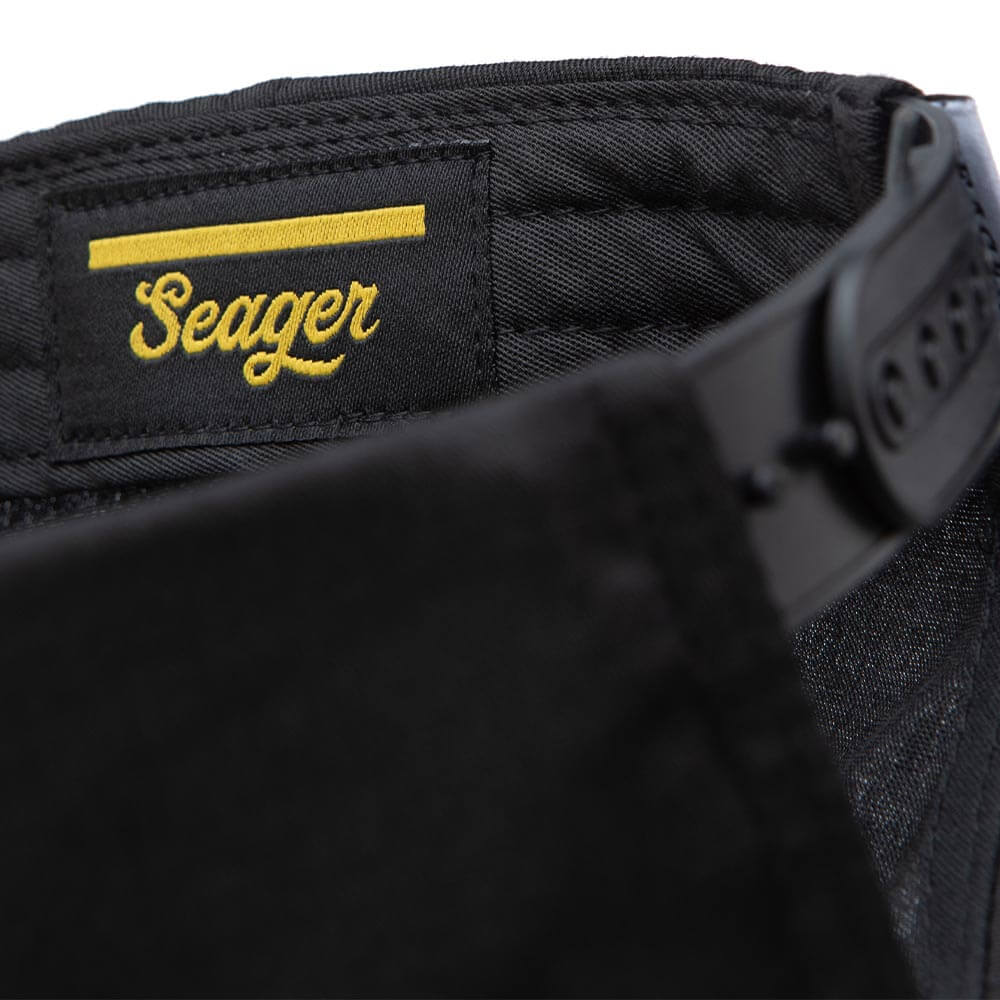 Branded Snapback Black - Seager Co.