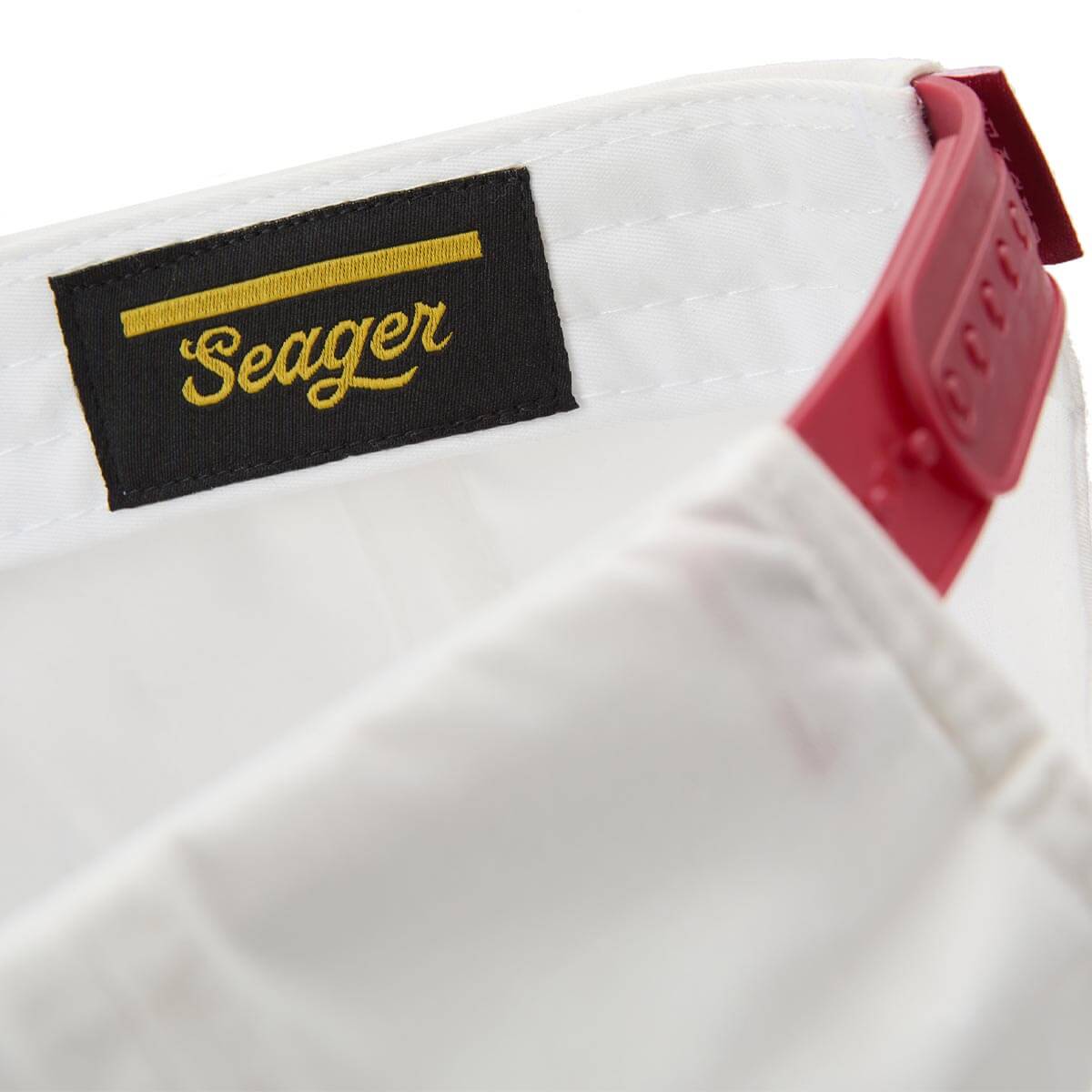 Bradley Snapback White/Red