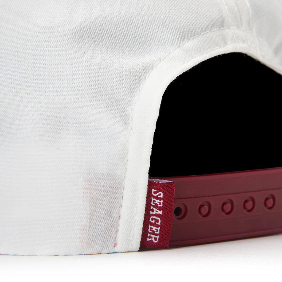 Bradley Snapback White/Red