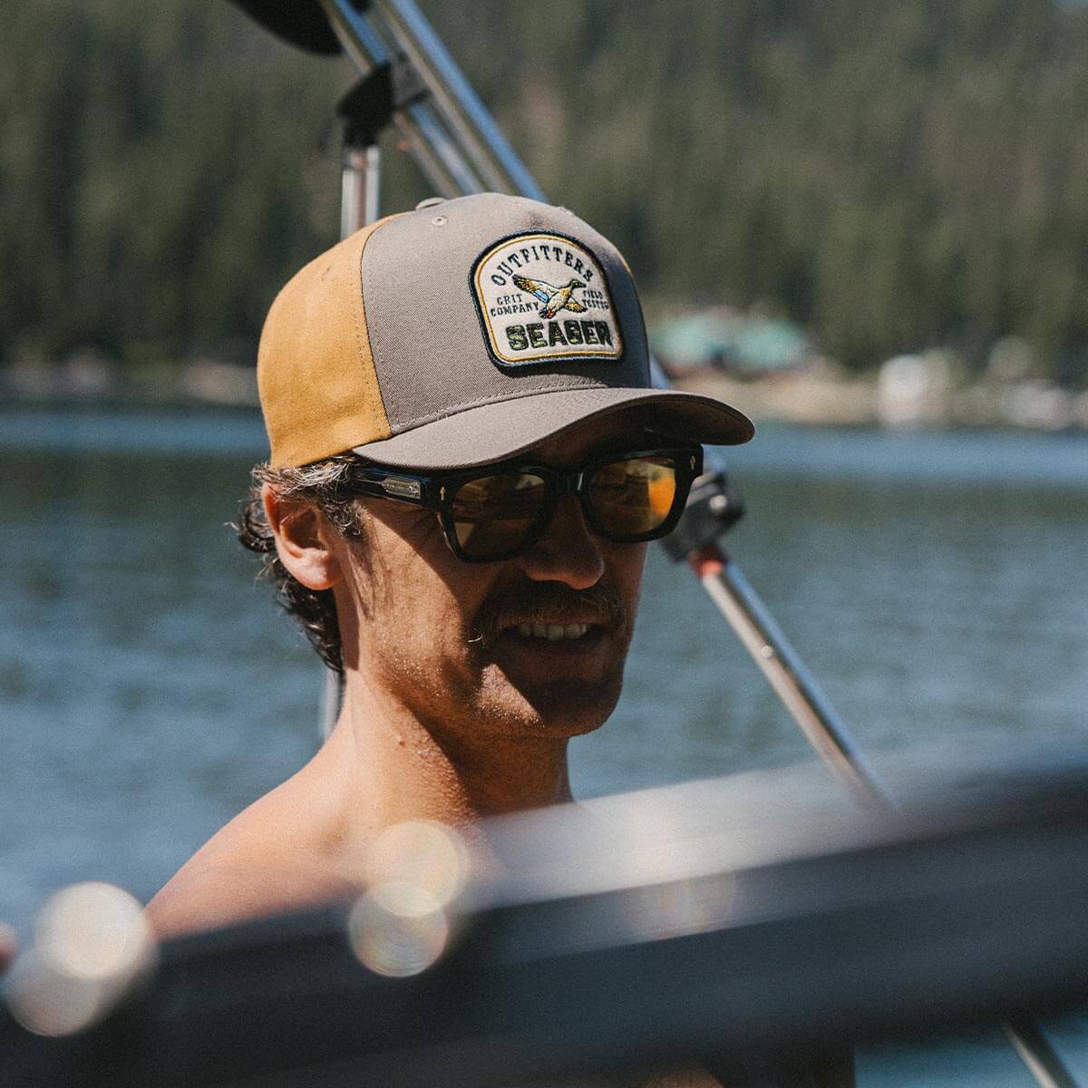 Outfitters Snapback Brown