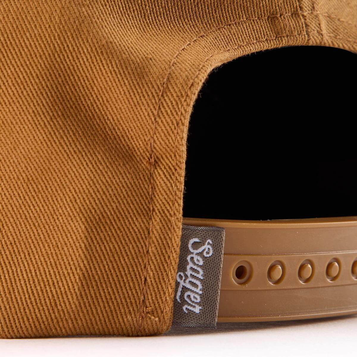 Outfitters Snapback Brown