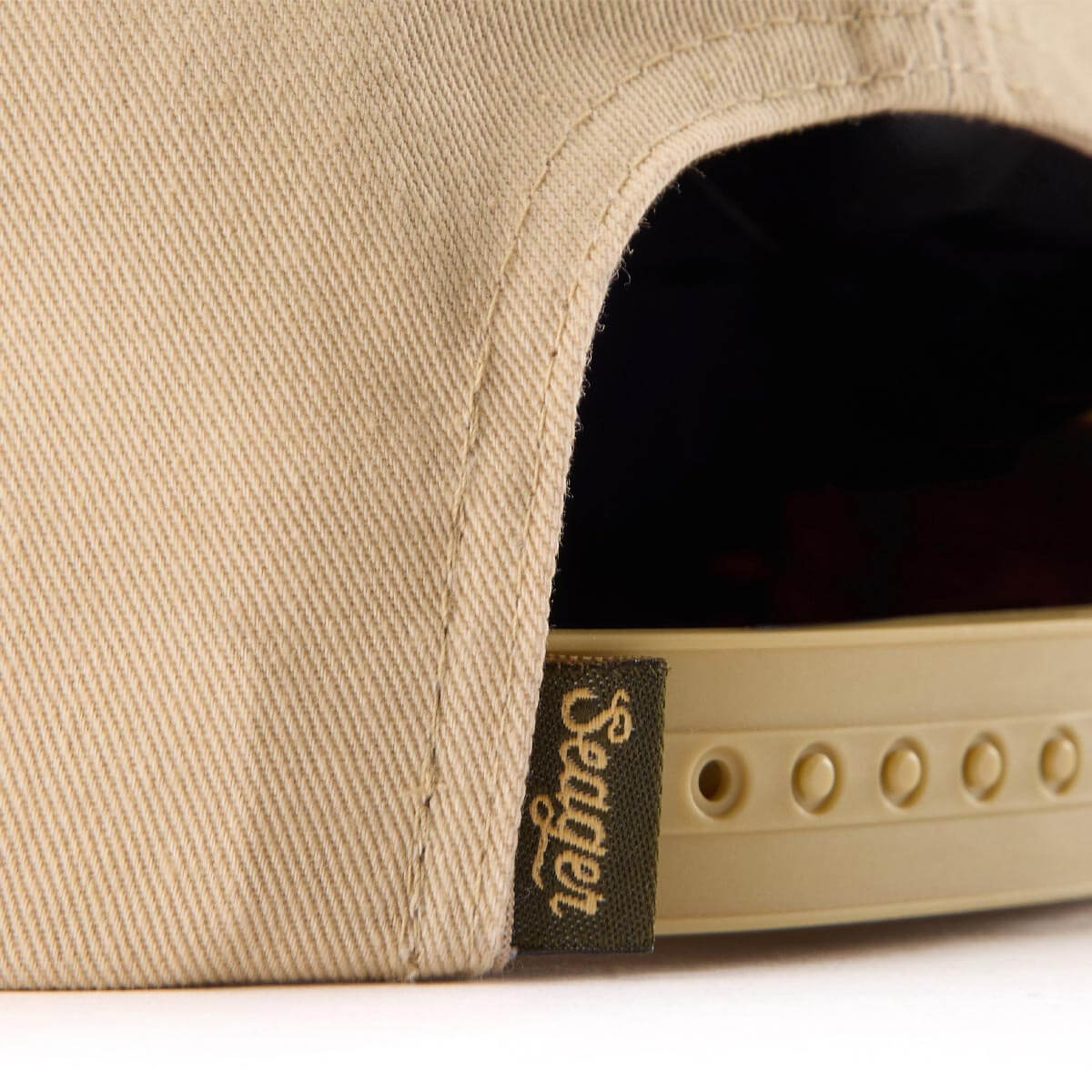 Outfitters Snapback Khaki