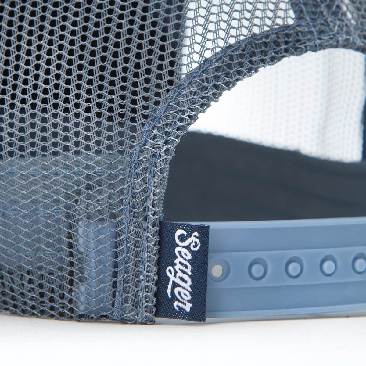 Pocket Creep Trucker Snapback Blue