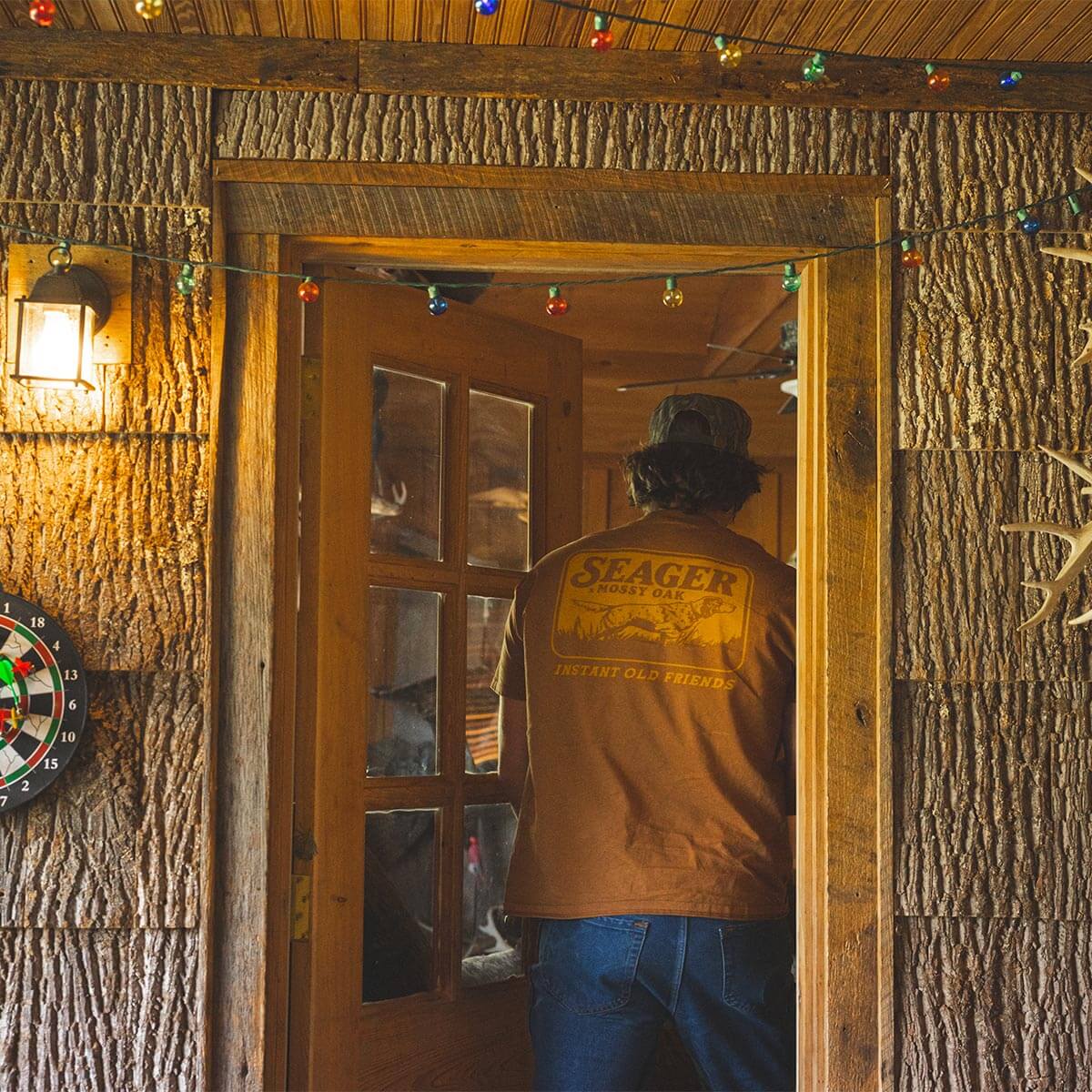 Seager x Mossy Oak Bird Dog Tee Brown