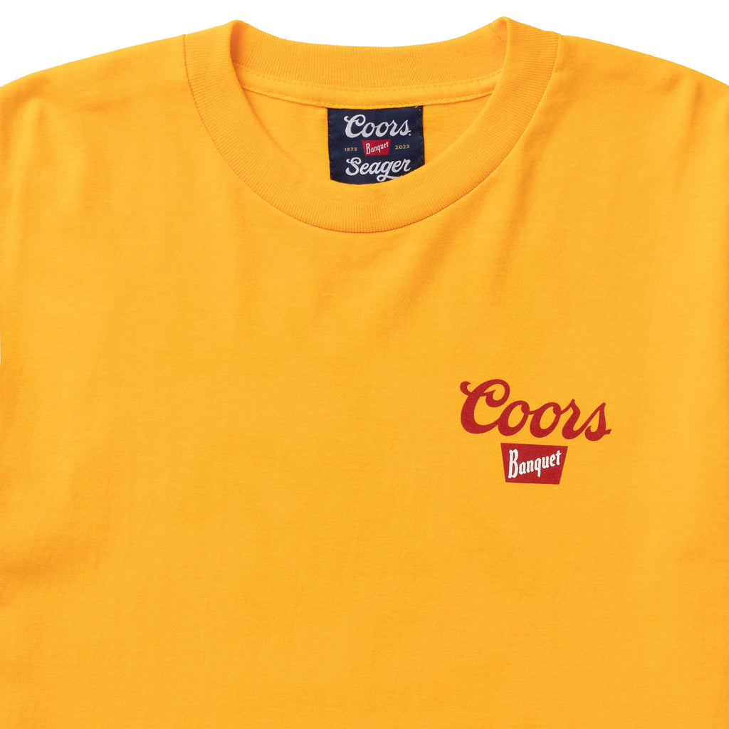 SEAGER X COORS BANQUET BEER RUN TEE YELLOW