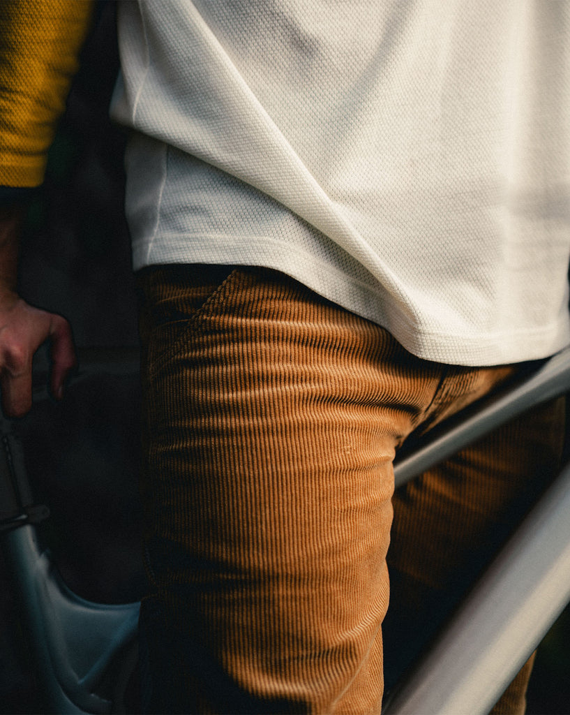 Bison Corduroy Short Coyote